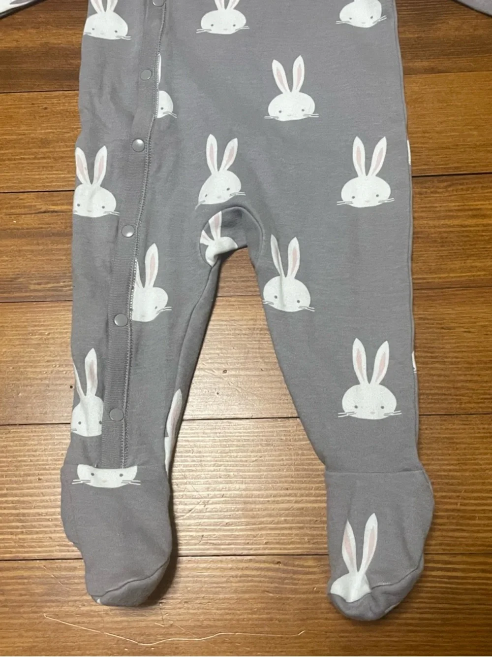 Tea Collection Gray & White Bunny Romper - 3-6 Months